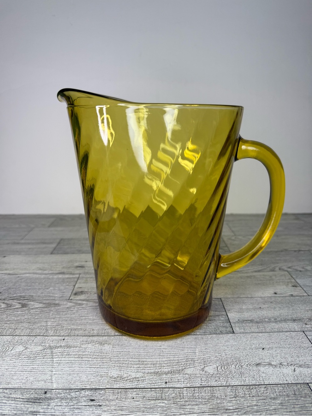 Hazel Atlas vintage Amber "Optic Swirl" pressed glass pitche